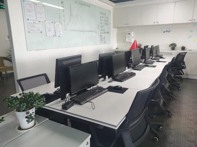 西安尚佰网络有限公司