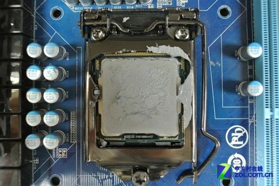 CPU散热硅脂刚涂完