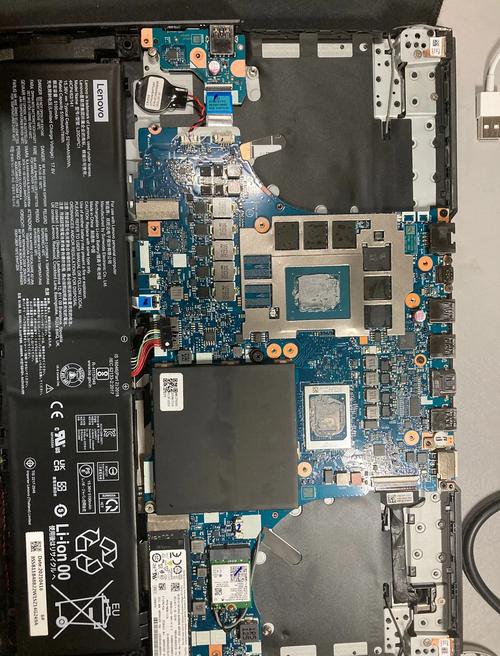 cpu用什么工具涂硅脂