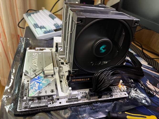 cpu散热器 水冷 风冷 热管