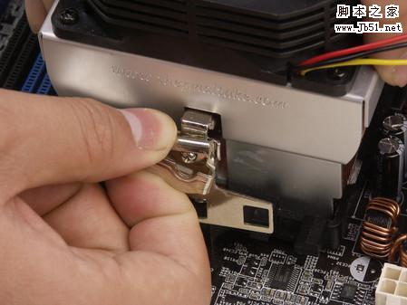 侧吹cpu风扇怎么拆