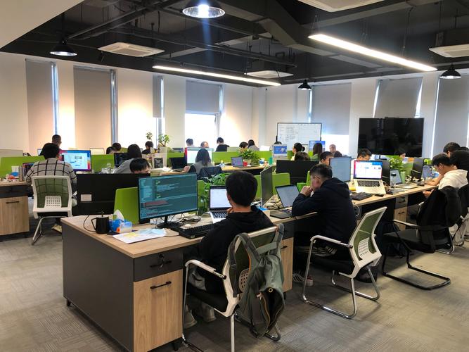 巨木网络科技有限公司