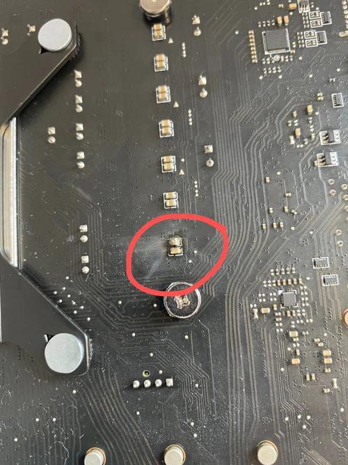 cpu供电接口 故障