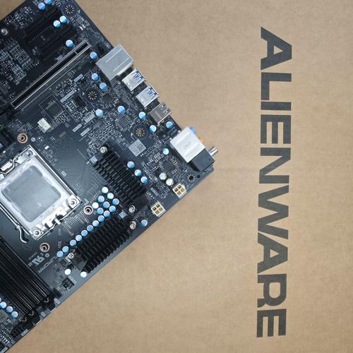 R46 处理器,性能强劲,适合游戏和影视处理