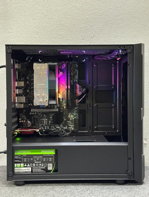 选择商用电脑主机，让工作更高效！