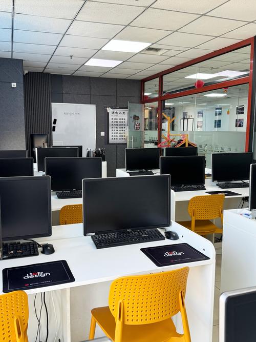 计算机配置，为你的教育世界打造高效环境！