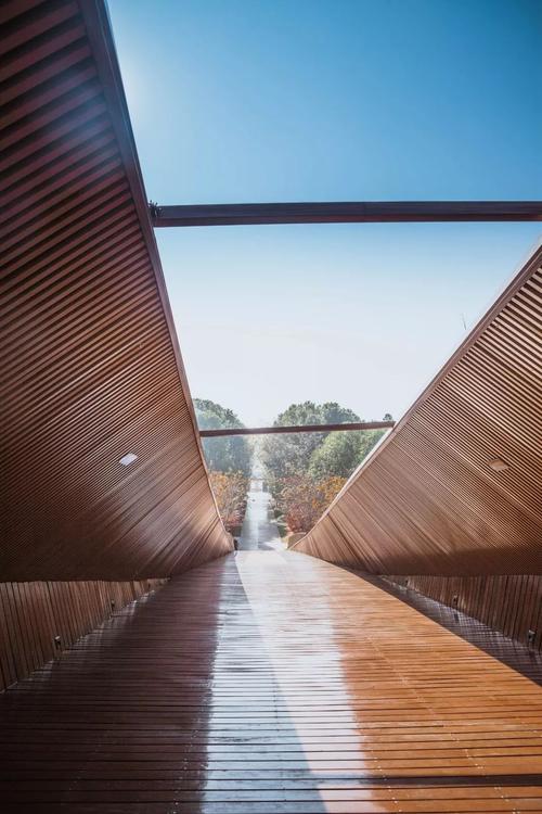 熊越学营销,昆明的那些好地方都值得去吗?