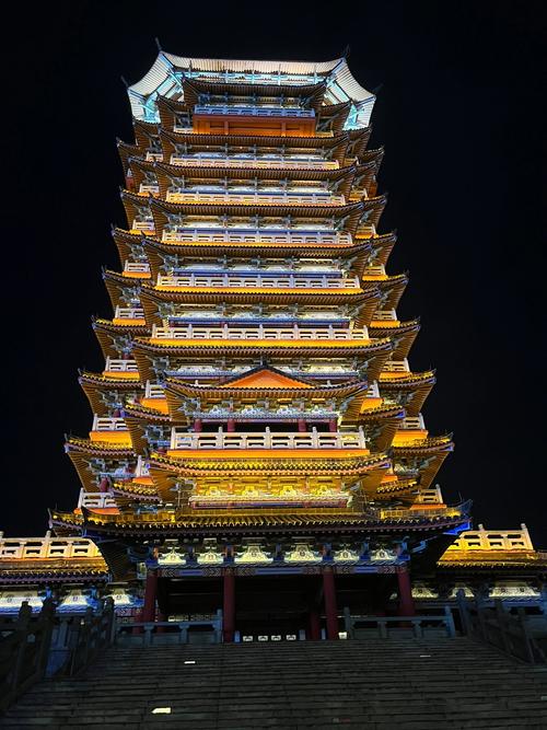 在钦州，传统建筑和自然景观的结合尤为突出，既有保存完好的传统建筑群，也有现代风格的景观设计。因此，钦州网站的设计需要充分体现出这种特色。以下是一些建议，帮助您设计一个既有传统韵味又现代感的钦州网站