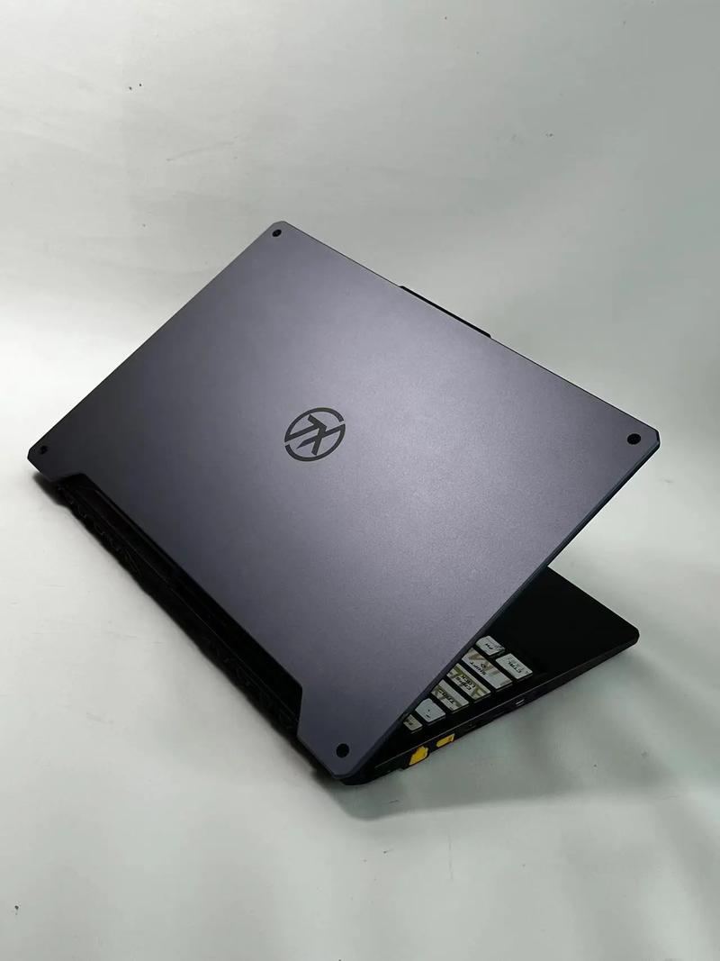 世杰电脑，一款值得信赖的笔记本推荐