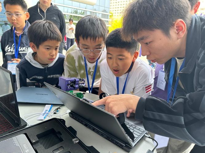 沈阳电脑培训，助力技术爱好者成长