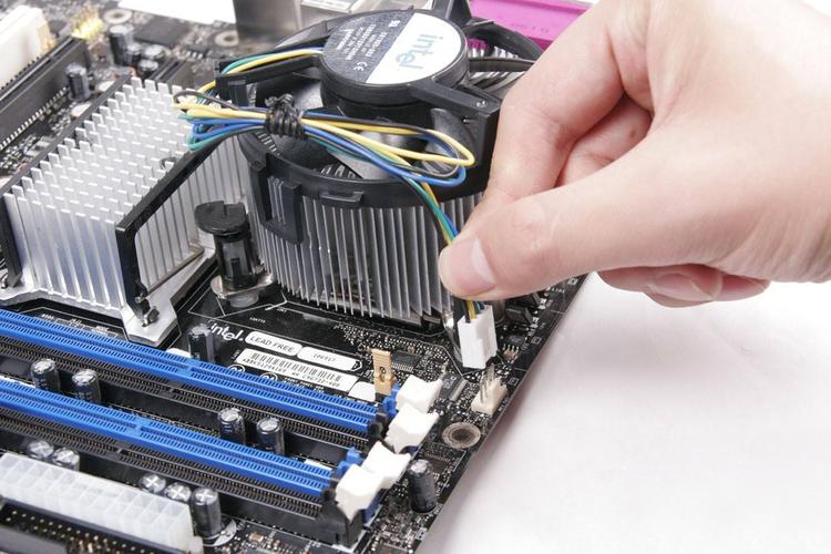 组装电脑的步骤指南，从选择品牌到最后测试