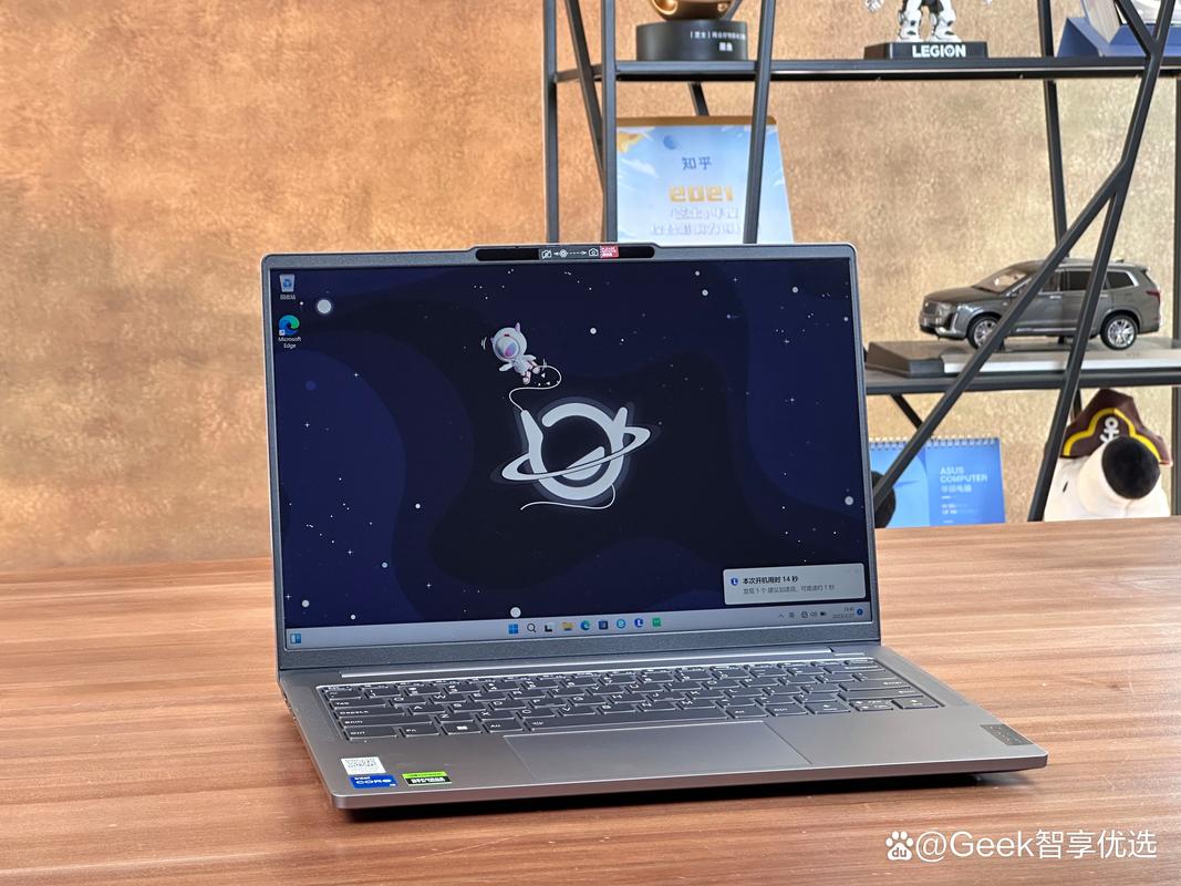猎鹿人214笔记本电脑，性能与设计的完美结合，成为笔记本市场的经典之作！