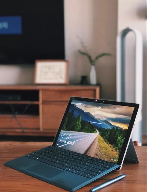 資源推荐，Nexus 7平板电脑与书桌电脑桌组合