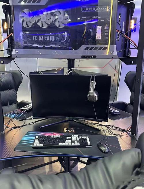 网吧专用电脑桌，让你的电脑更高效