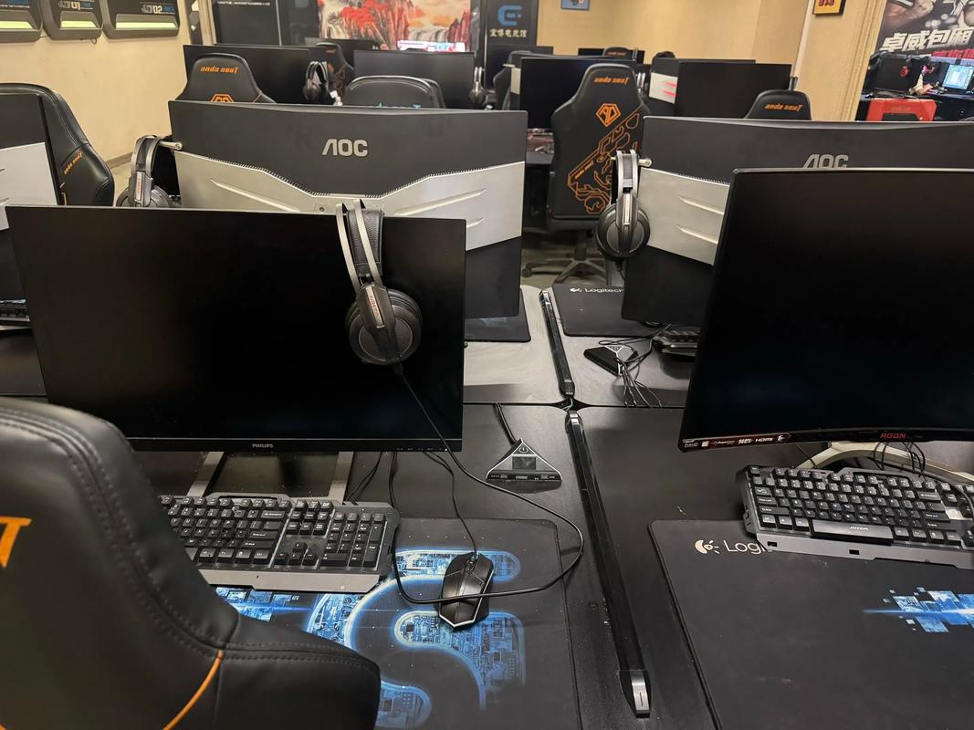 网吧专用电脑桌,让你的电脑更高效