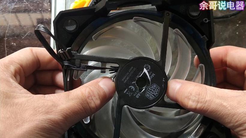 电脑CPU风扇怎么拆解指南