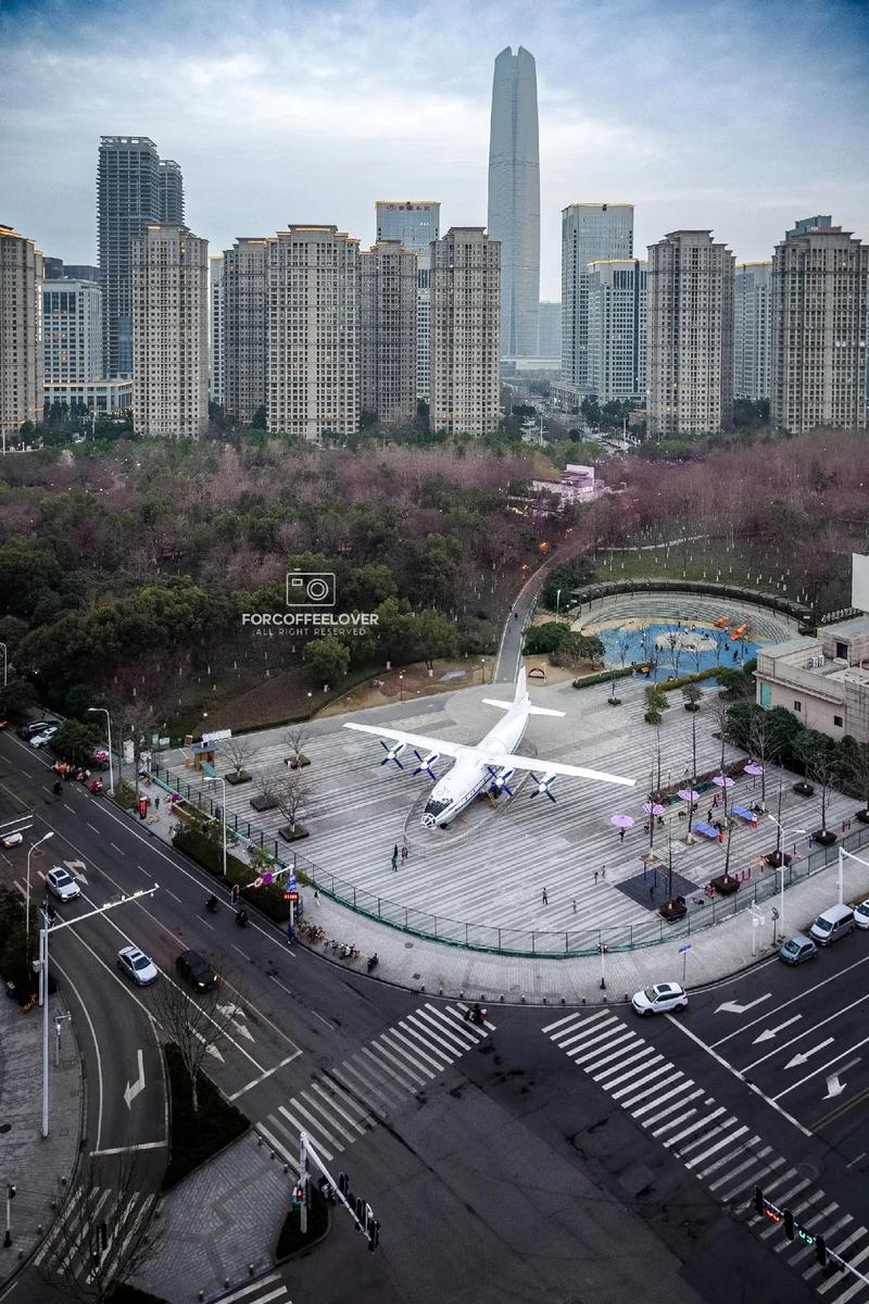 latest update about the疫情 in large city广场