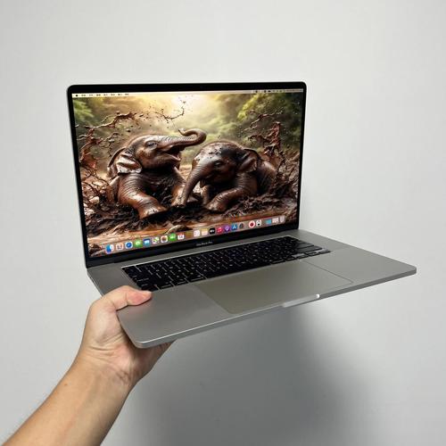 一、214年电脑的主要特点