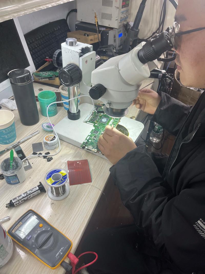 19寸笔记本电脑与电脑维修公司的搭配与使用指南