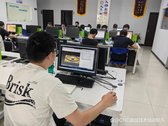 合肥电脑培训，技术提升助力你成为高手