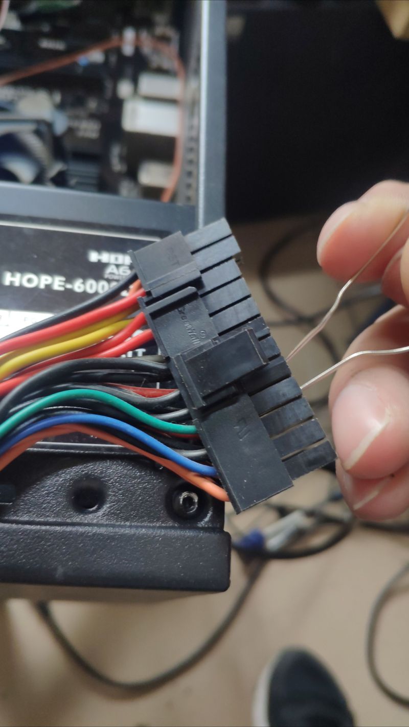 电脑问题通常可以从多个方面进行排查,包括检查设备、电源和系统设置等。以下是一些步骤,帮助你解决电脑网页打不开的问题