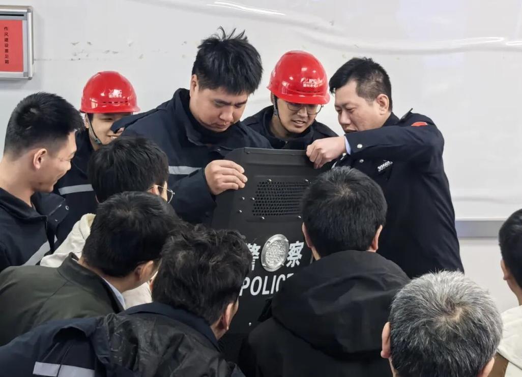 汕头疫情新突破，警察如何用科技应对挑战