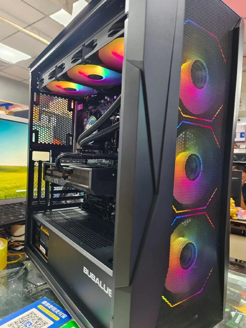 高端台式电脑配置，性能与美观的完美结合