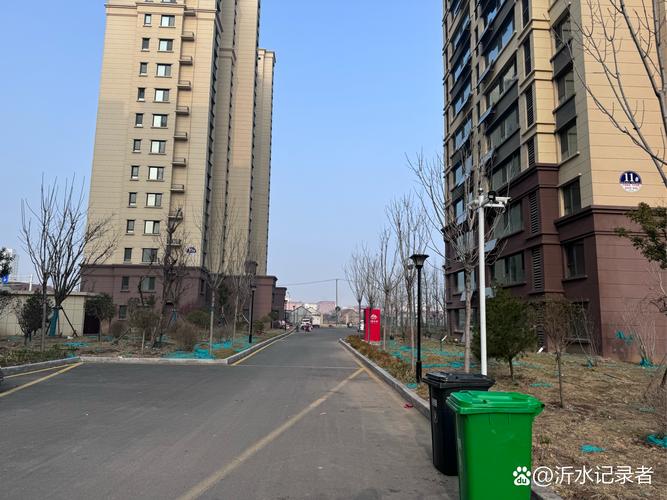 疫情中的阜阳新温情，封控小区 anew hope