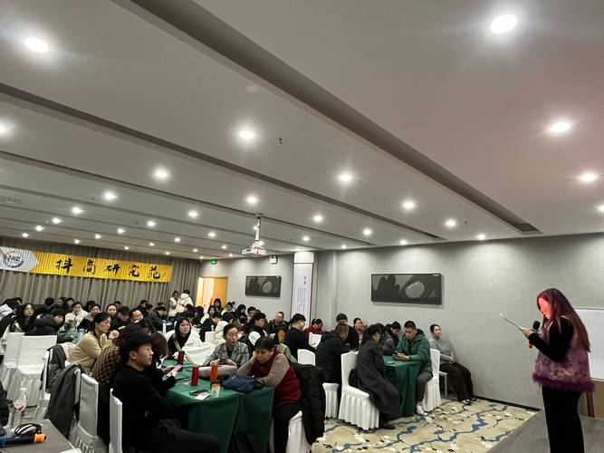 抖音刷赞刷粉丝，如何提升内容质量，打造爆款内容