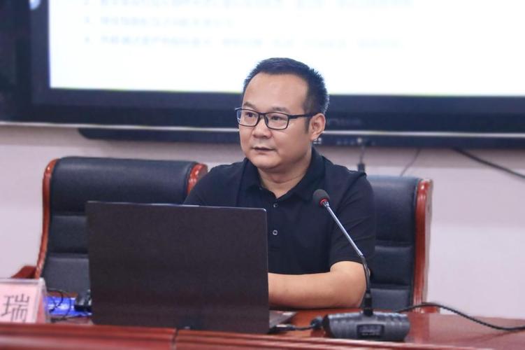徐州网络作者，职业发展的机遇与挑战