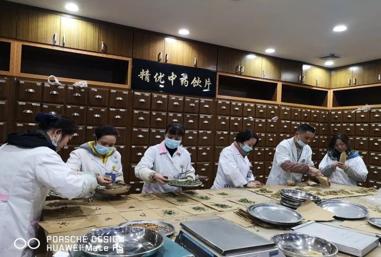 巴中疫情最新消息,百姓与医护人员的抗争