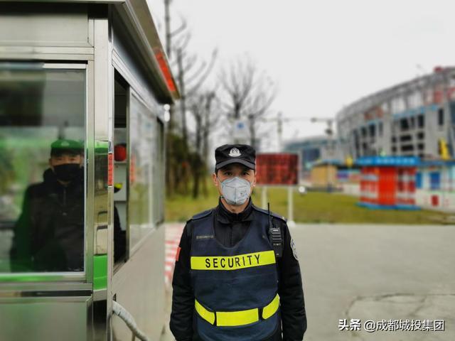 广州大运村疫情之都，防控措施、公众反应与国际合作
