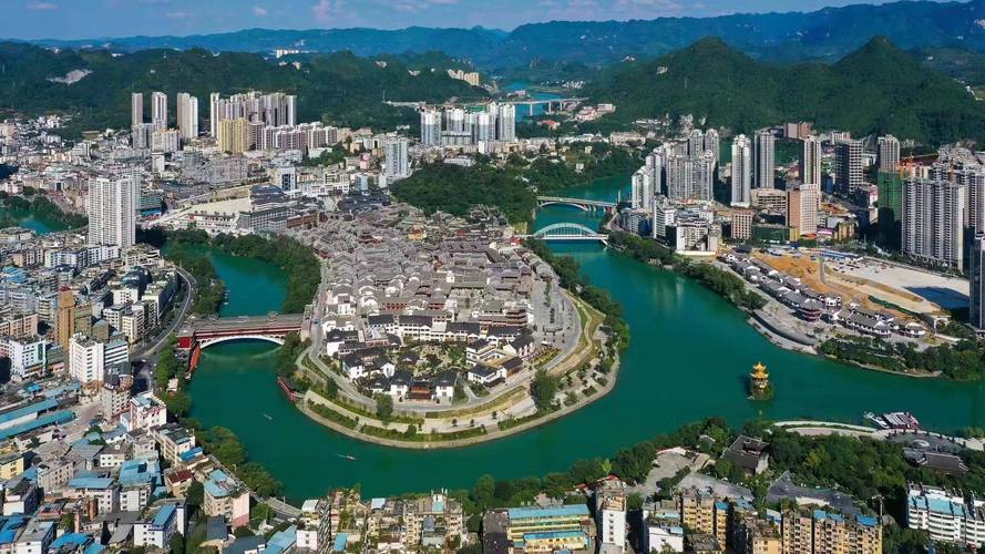 铜仁市，构建智慧城市建设，推动经济发展