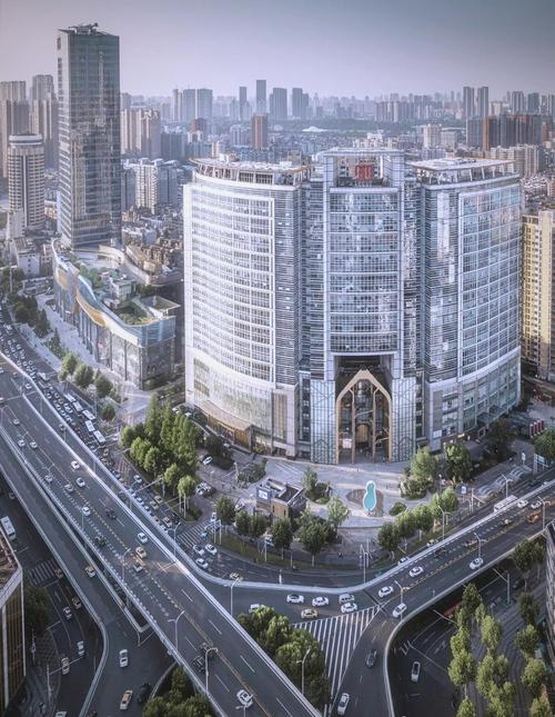 武汉高端商城，城市魅力的绽放与商业价值的提升