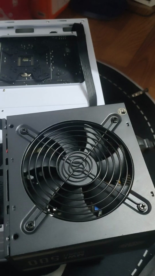 电脑机箱漏电该怎么办？从原因到解决方案全解析