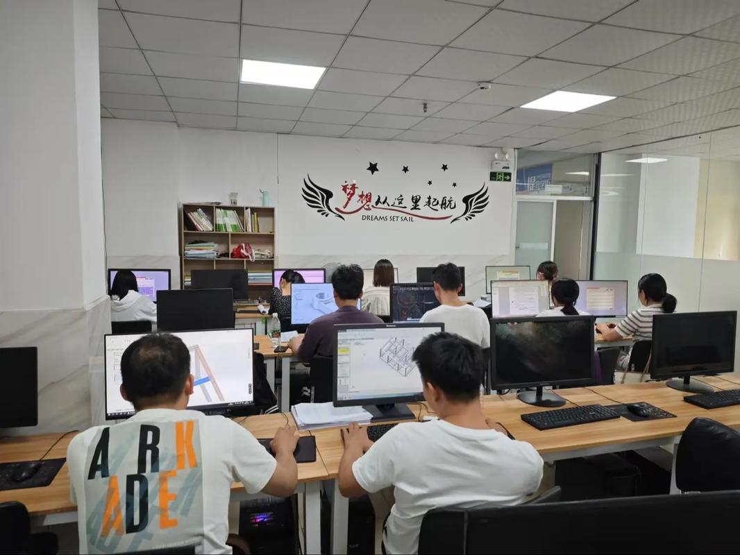 电脑设计培训与沈阳电脑维护，技术与实践的完美结合