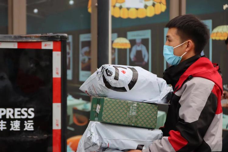 快递自助下单，24小时服务，快递刷赞指南