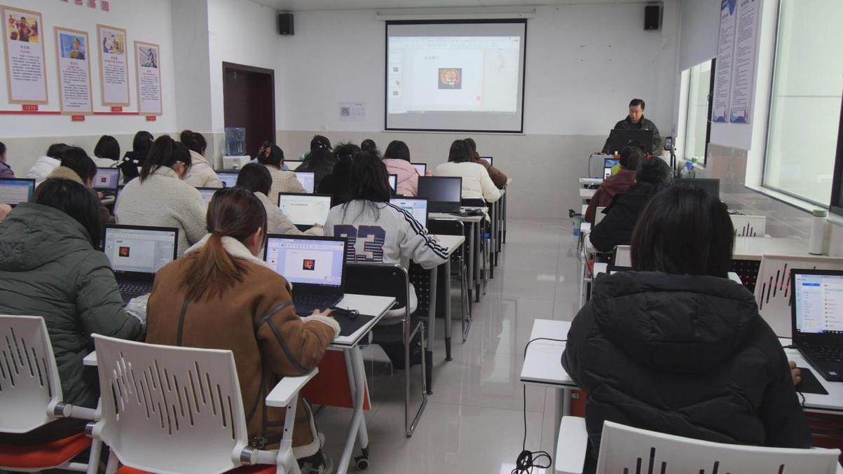 渭南电脑培训，专业技能，深入解析，助你轻松上手！