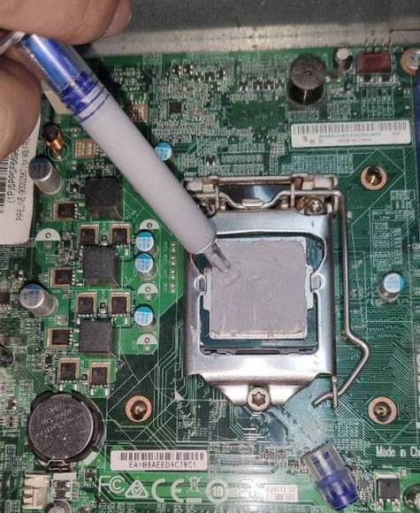 cpu硅脂需要清理吗