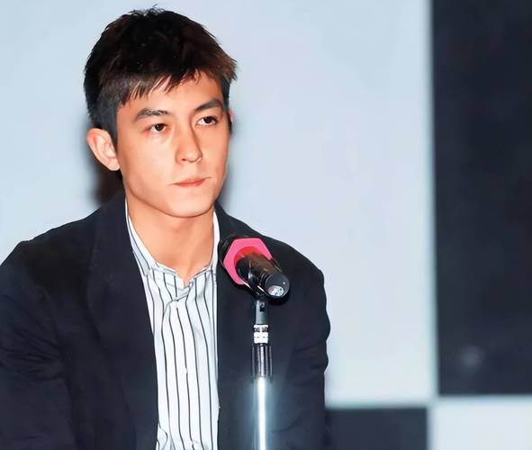 陈冠希，修电脑14张的高效方法