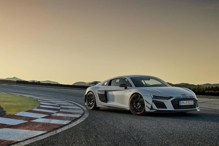 奥迪R8的电脑壁纸，视觉盛宴，让你的电脑充满科技感！