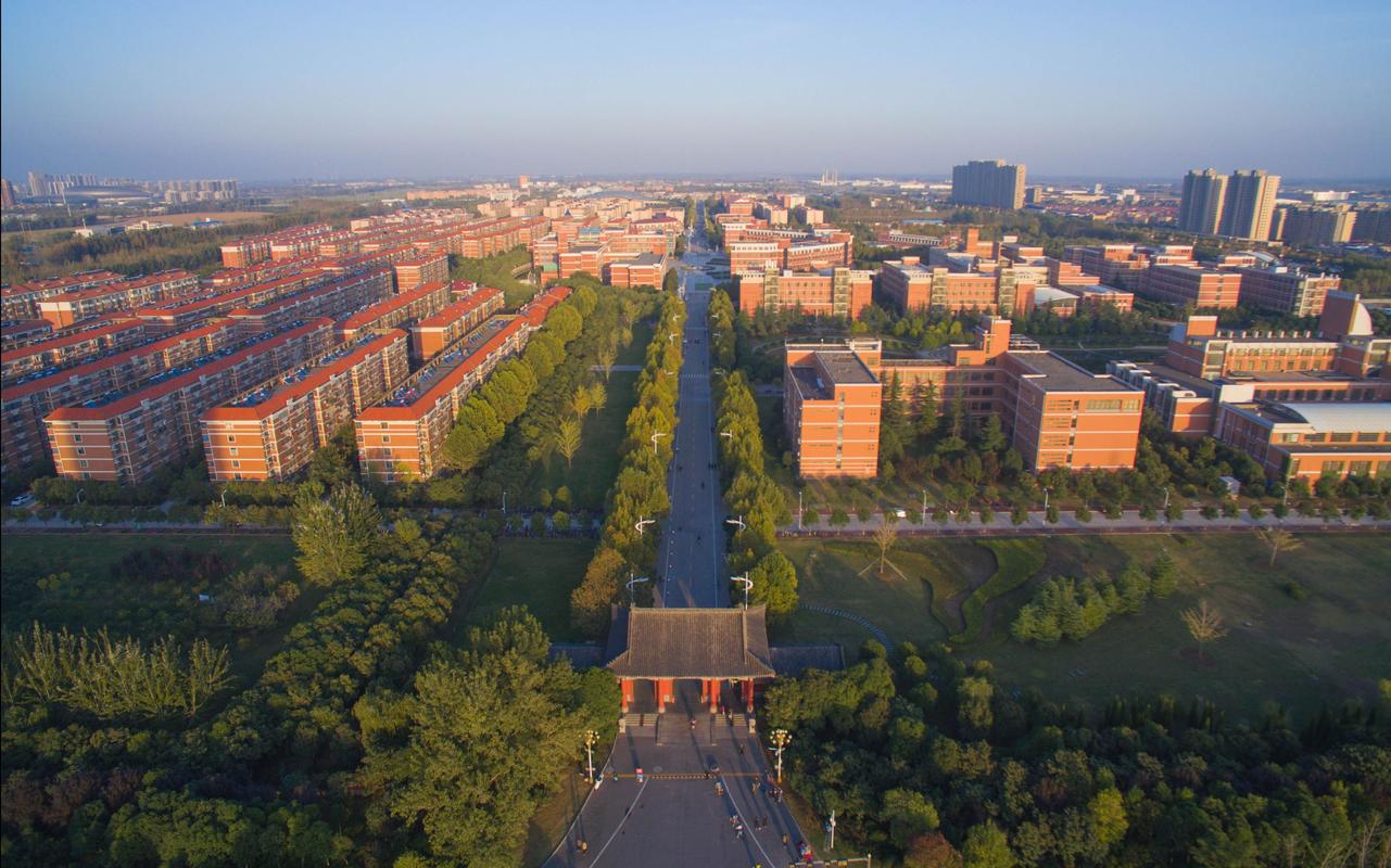 一、河南电脑学校的背景与发展