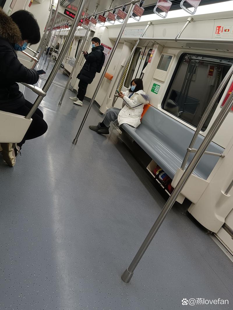 洪水 Alley里的生命守护者，重庆亚安疫情最新信息