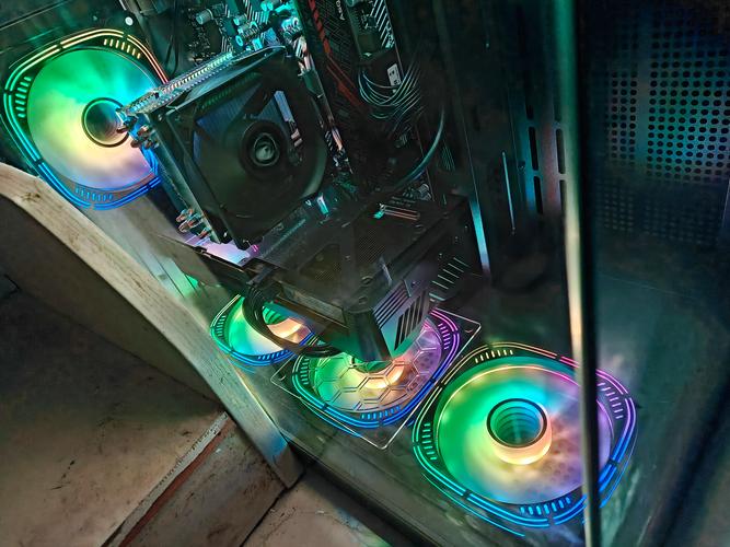 AMD高端电脑配置，让游戏与游戏 console完美融合