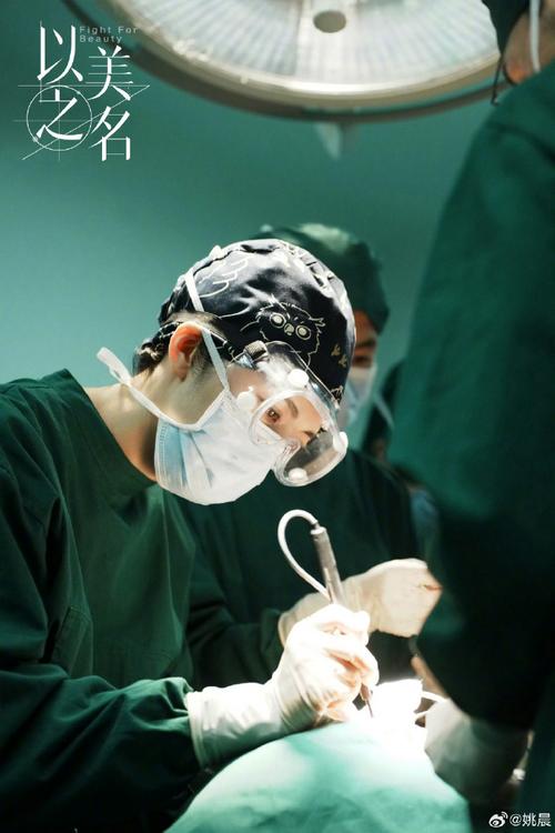 德杨医生,疫情中的专业与温暖