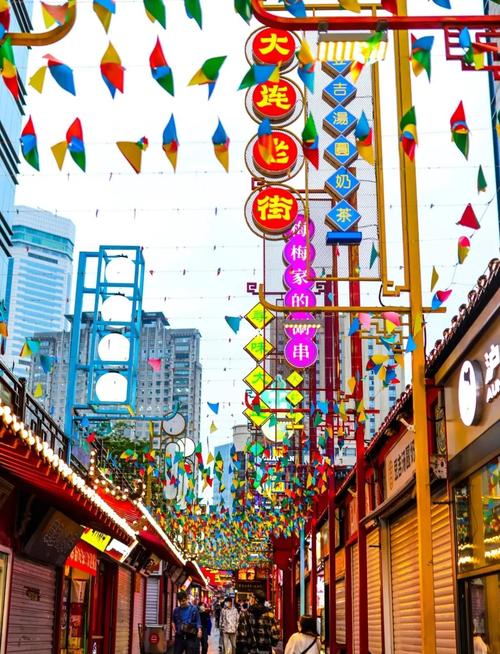 大连是一个历史悠久、文化丰富的旅游城市，拥有丰富的历史遗迹、美食和购物体验。如果你正在寻找大连网站的建设费用，可以参考以下内容，帮助你更好地规划网站建设方案