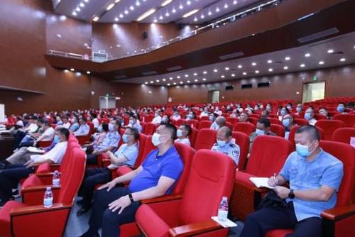 西安阻断疫情最新消息，一场精心策划的维稳之花