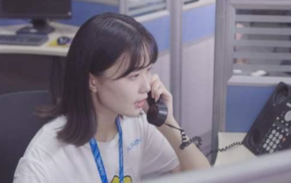 如何选择泸州网络公司客服电话?