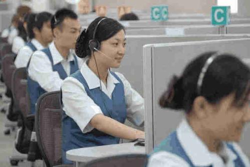 如何选择泸州网络公司客服电话？