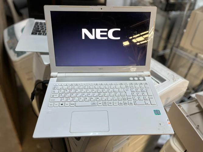 NEC笔记本电脑与召唤电脑，选择的指南